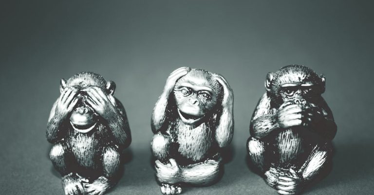 découvrez l'univers fascinant des figurines papo, alliant réalisme et imagination. parcourez notre sélection variée de personnages issus de contes, d'histoire et de la nature, parfaits pour les collectionneurs et les passionnés. plongez dans l'aventure avec papo !