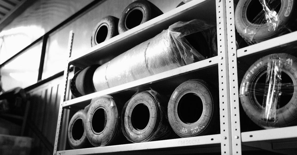 découvrez comment optimiser votre espace avec nos étagères de garage! idéales pour le rangement et l'organisation, nos solutions pratiques et robustes vous aideront à garder votre garage bien ordonné. transformez votre garage en un espace fonctionnel grâce à nos conseils et produits de qualité.